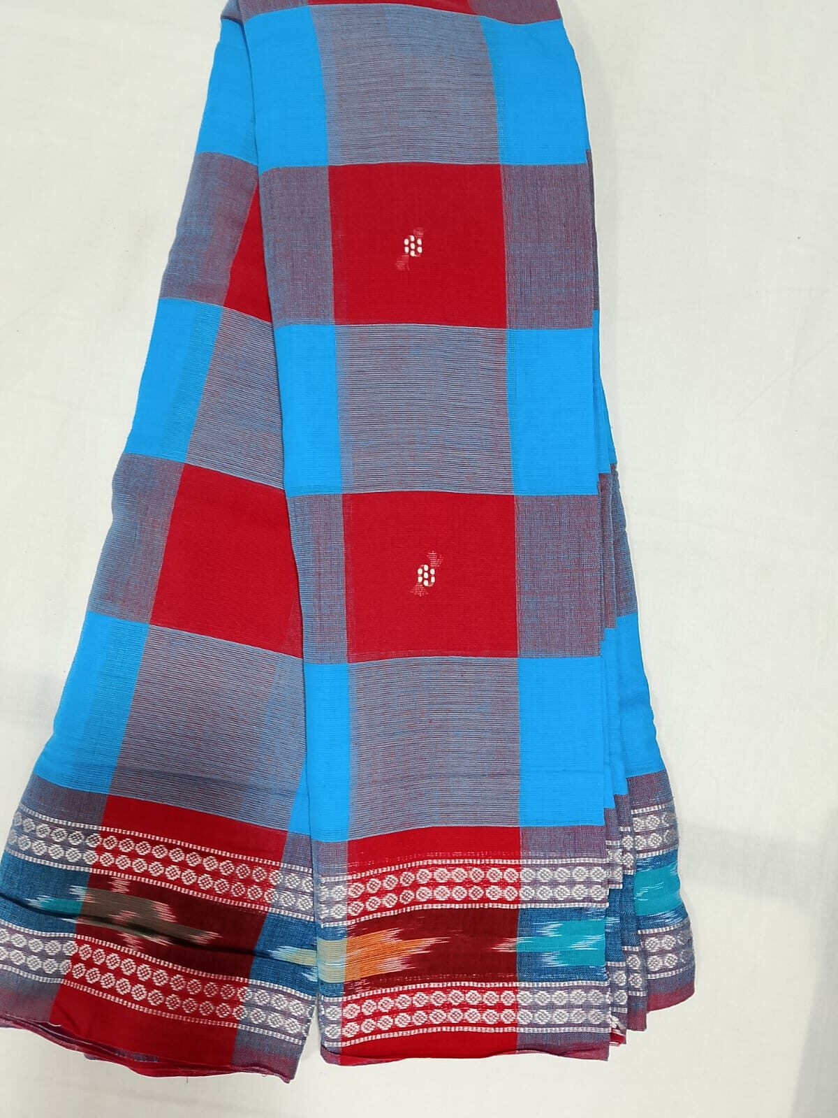 Classic Sambalpuri Saree – Weave of Culture & Grace